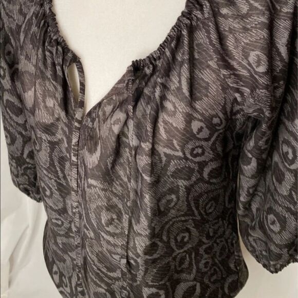 Liz Claiborne Sheer Blouse - Picture 4 of 6